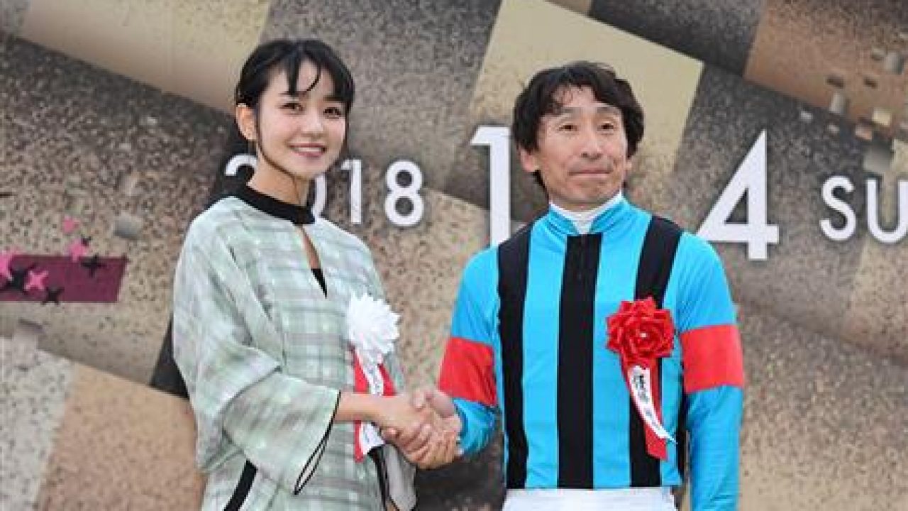 競馬 横山典弘騎手 歓喜のあまりプロレス技を繰り出す Jbcレディスクラシック 競馬まとめ 競馬スタジアム